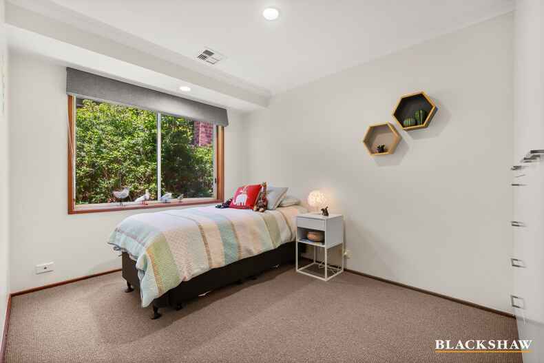 5 Treacy Place Isaacs