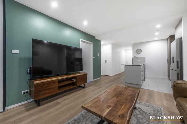 154/9 Irving Street Phillip