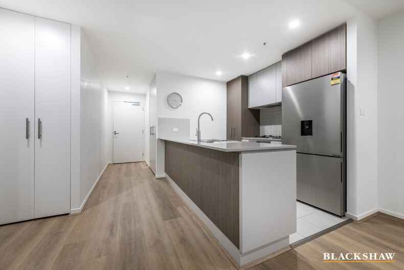 154/9 Irving Street Phillip