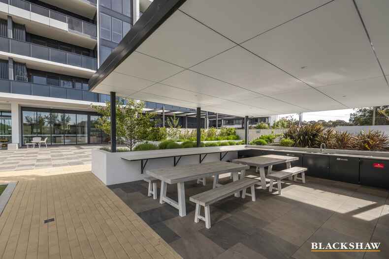 154/9 Irving Street Phillip