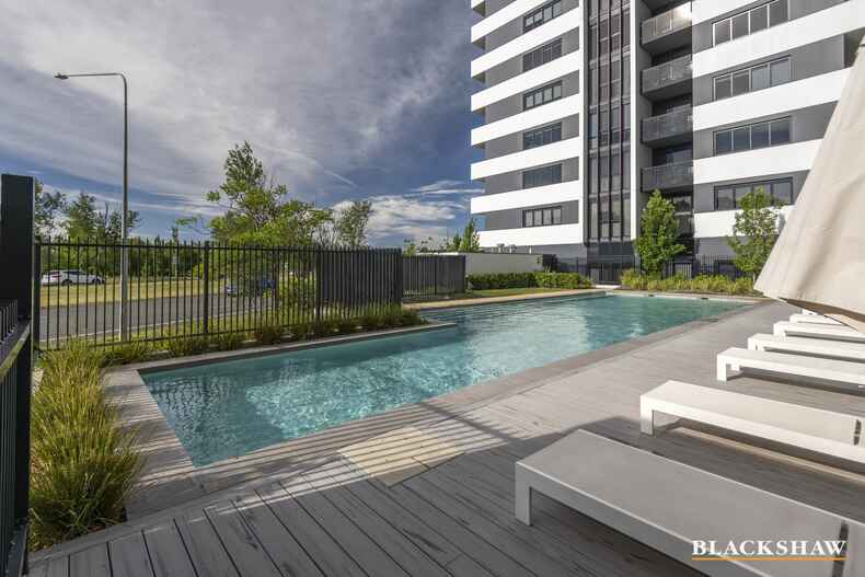 154/9 Irving Street Phillip