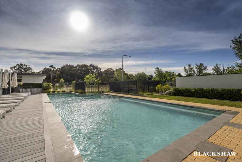 154/9 Irving Street Phillip