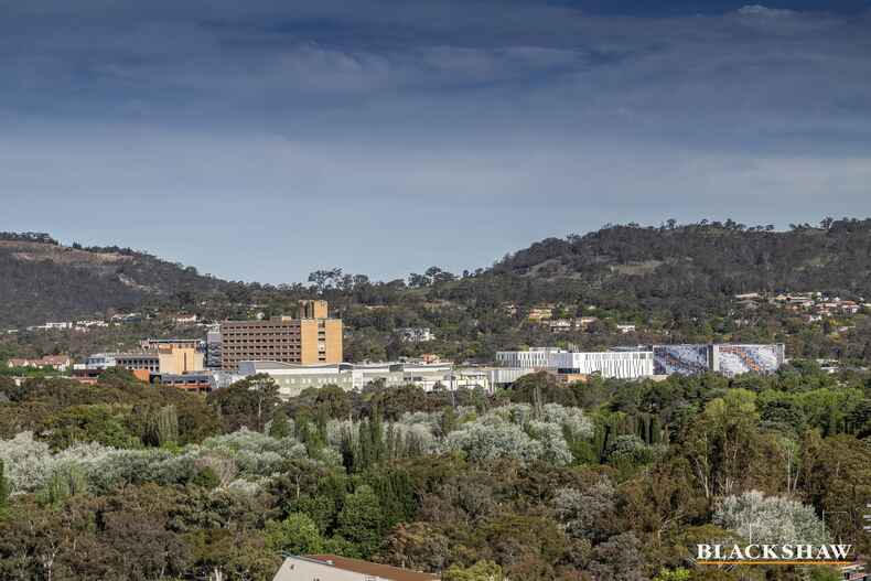 154/9 Irving Street Phillip