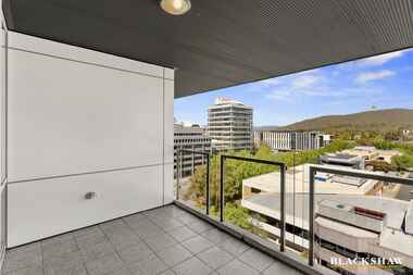 32/20 Moore Street Turner