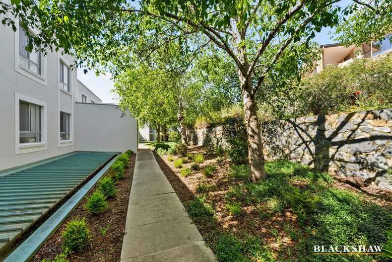 17/40 Leahy Close Narrabundah