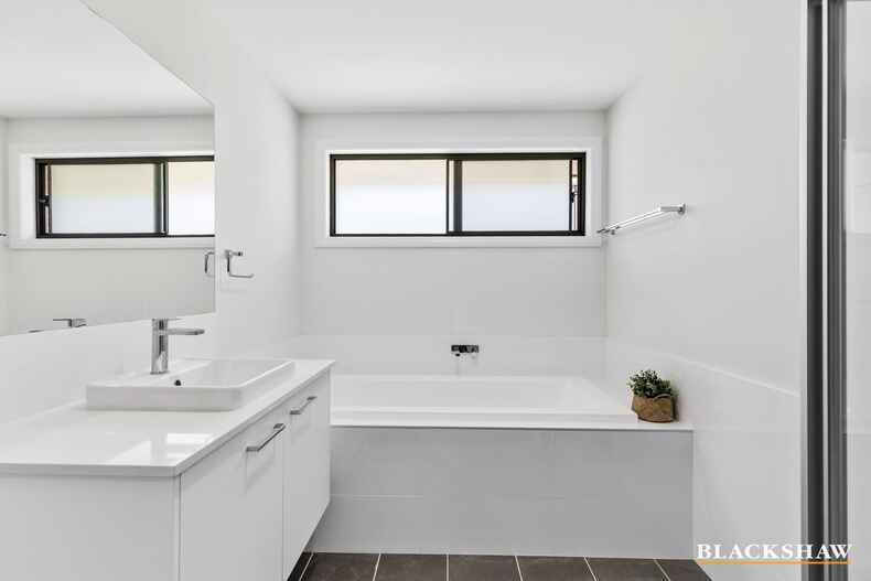 1 Mckenzies Crescent Malua Bay