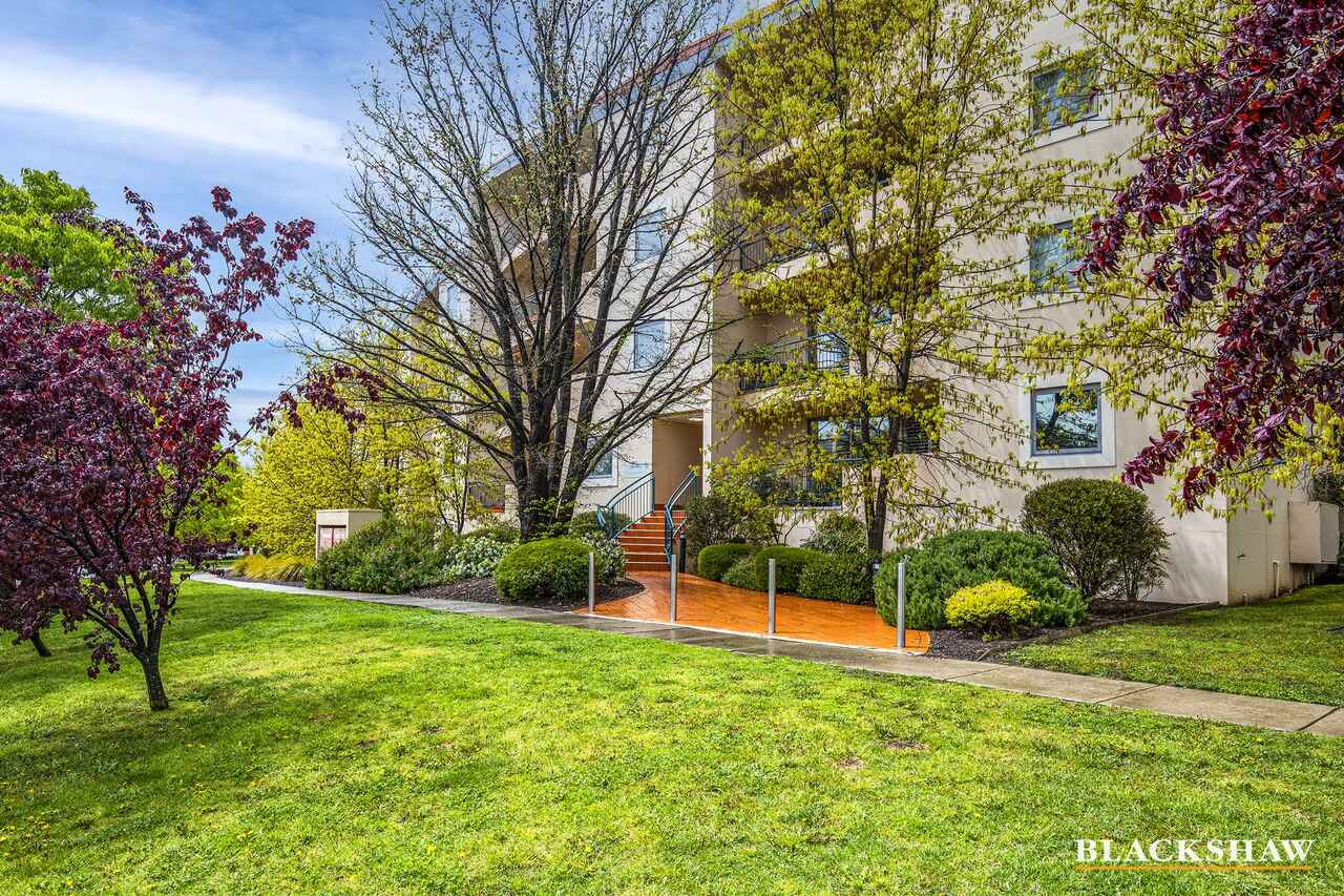 213/107 Canberra Avenue Griffith