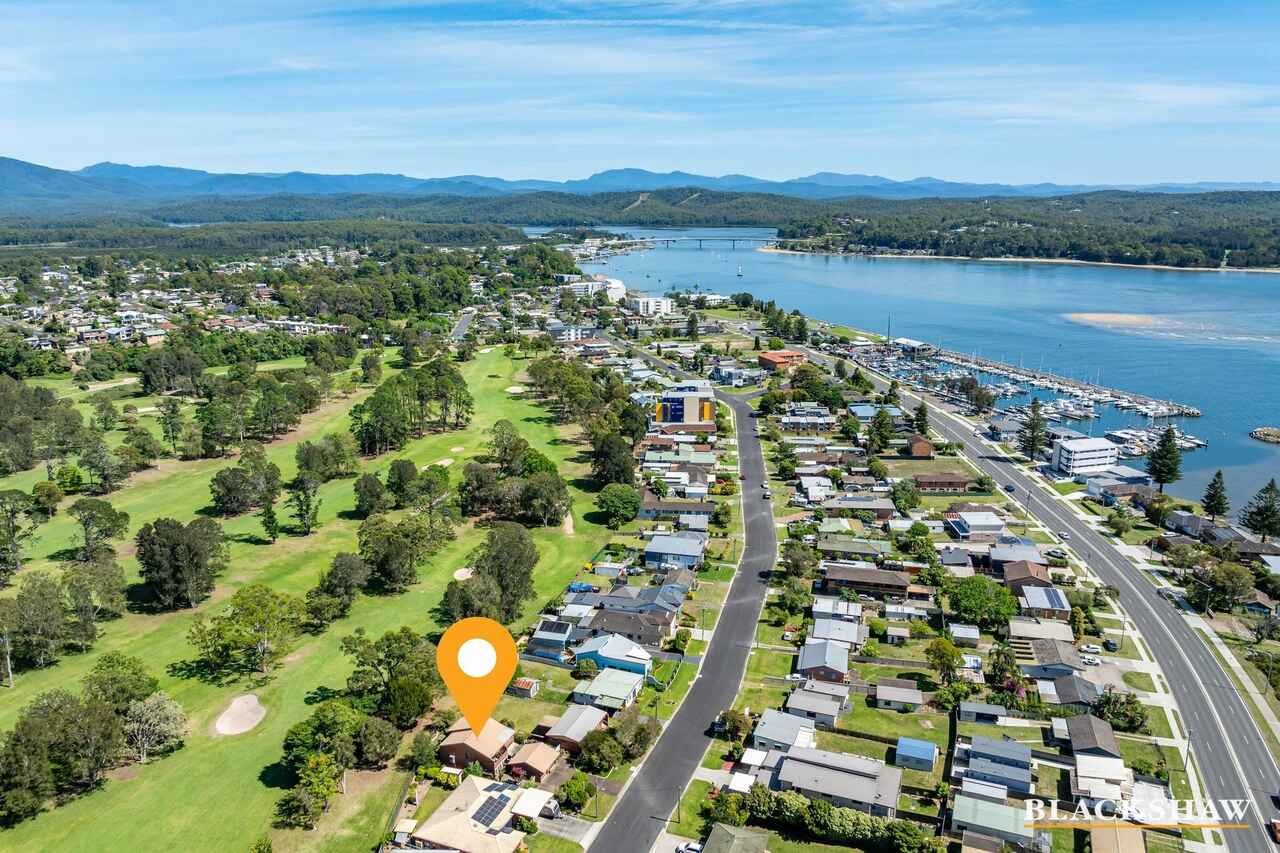 2/66 Golf Links Drive Batemans Bay
