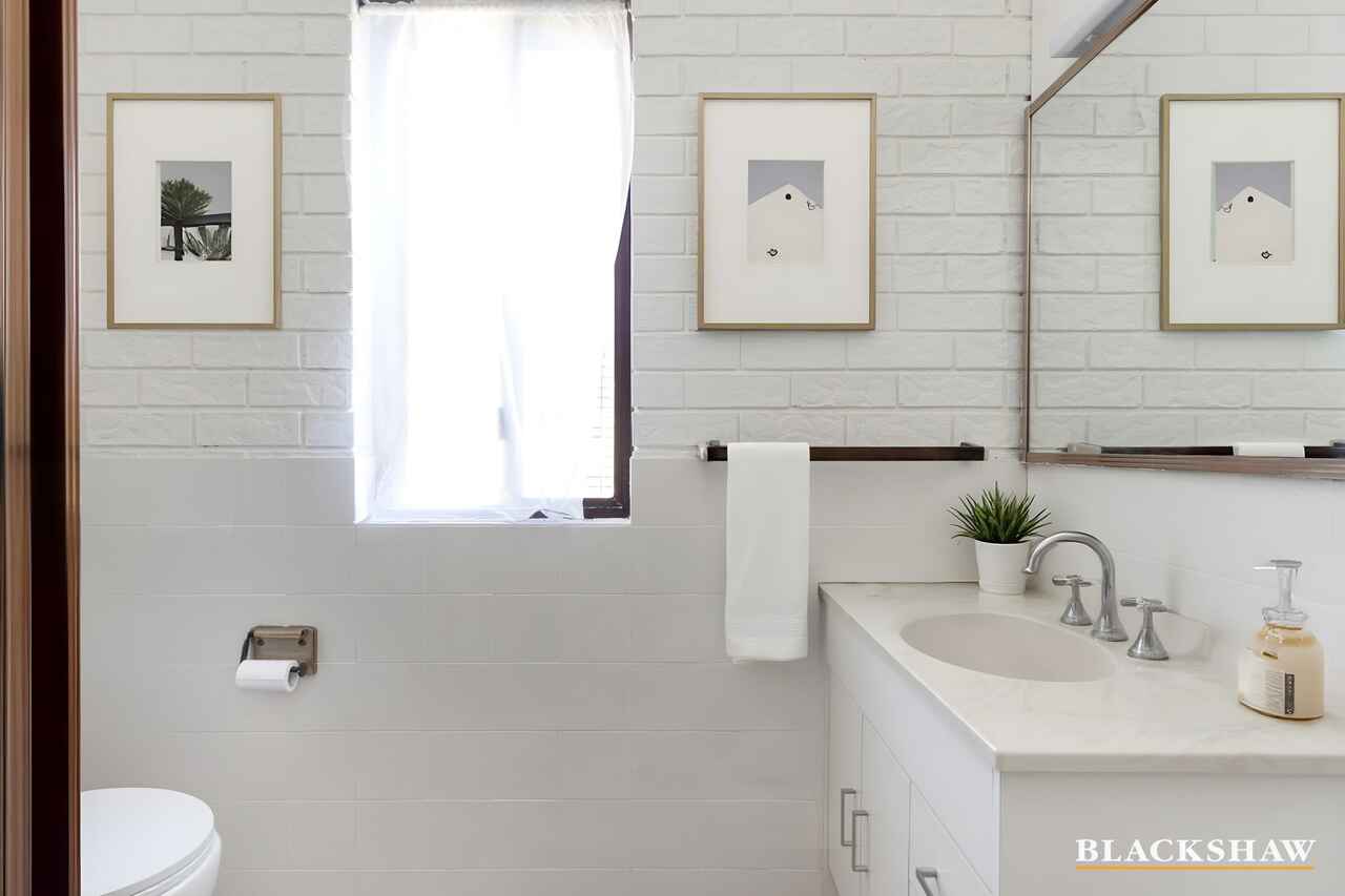 2/66 Golf Links Drive Batemans Bay