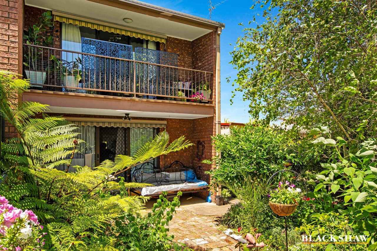 2/66 Golf Links Drive Batemans Bay