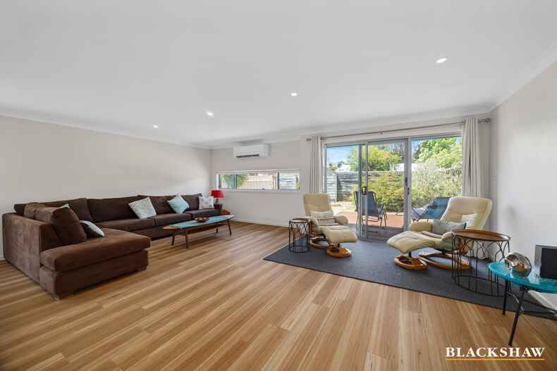 14 Caitlin Crescent Broulee