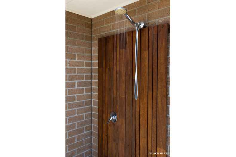 14 Caitlin Crescent Broulee