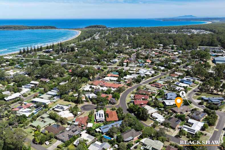 14 Caitlin Crescent Broulee