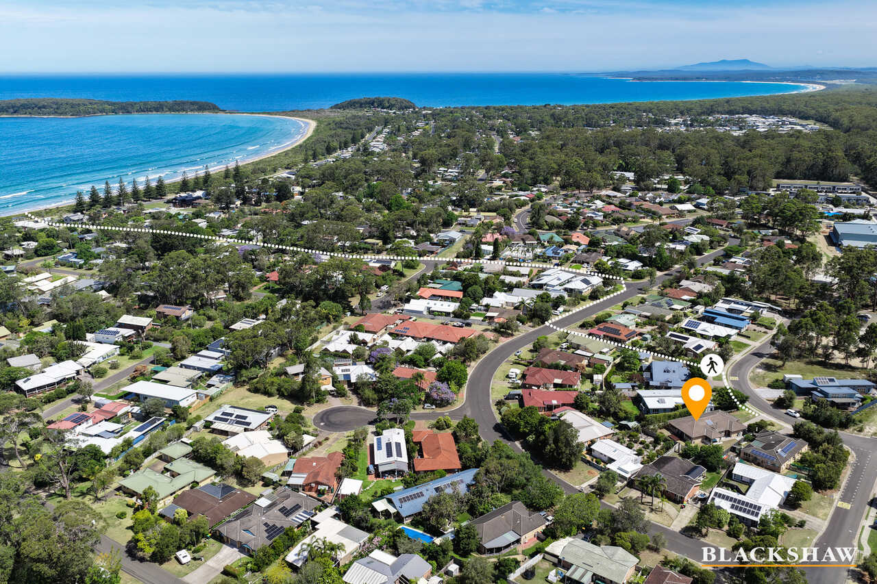 14 Caitlin Crescent Broulee