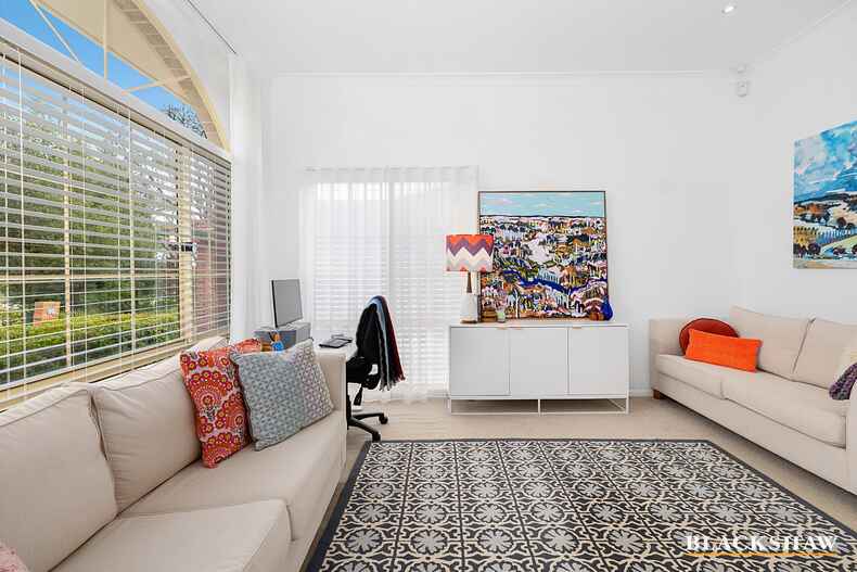 81 Mainwaring Rich Circuit Palmerston