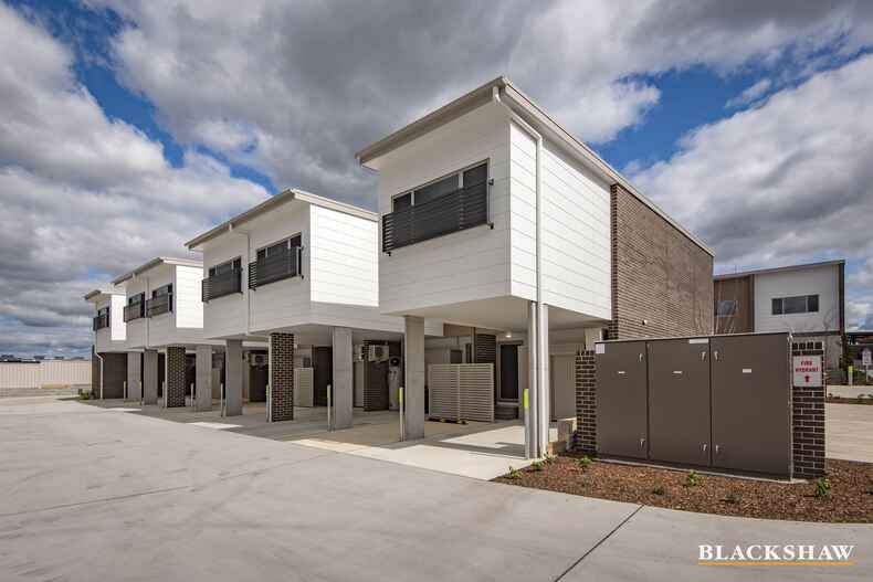 31/40 Pearlman Street Coombs