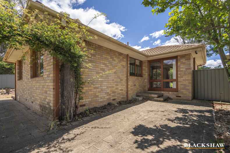 2 Hazel Smith Crescent Oxley