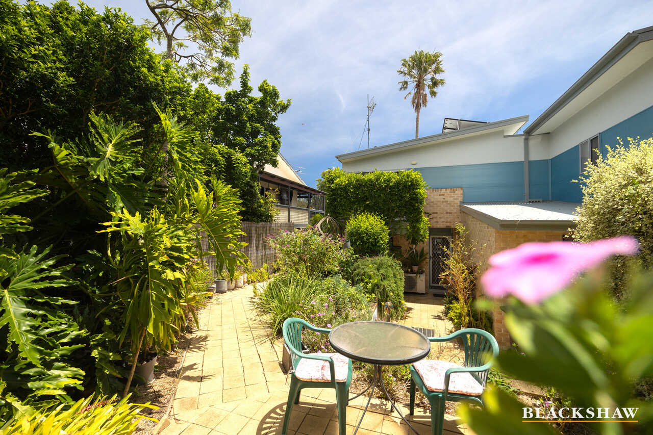 2/13 Edward Road Batehaven