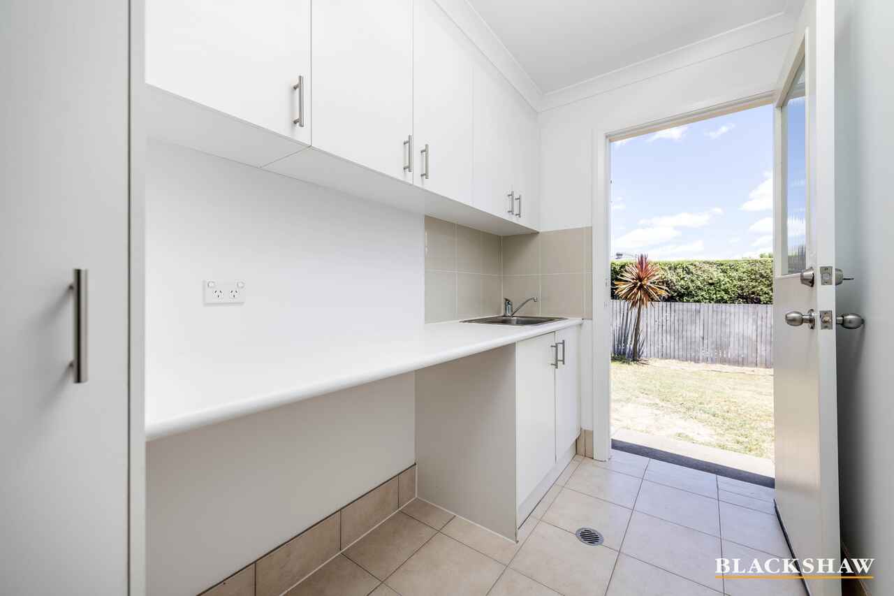 12 Rollins Place Gordon