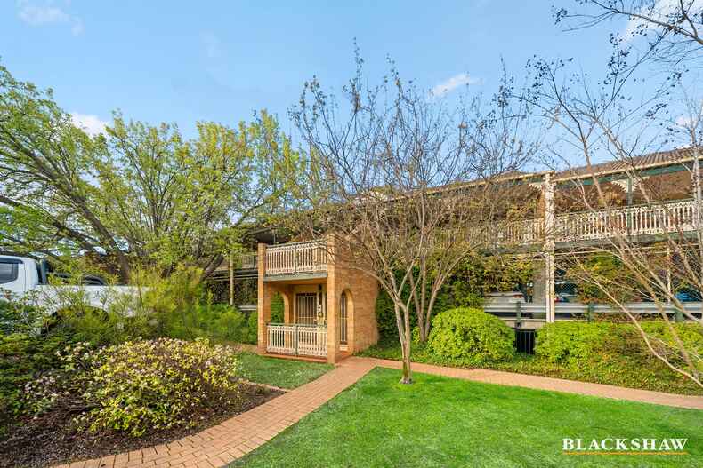 102/13-15 Sturt Avenue Griffith