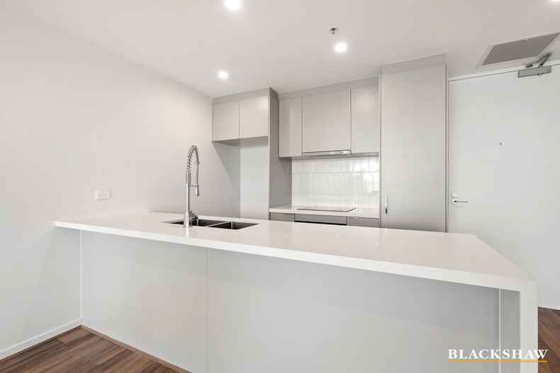 411/43 Arthur Blakeley Way Coombs