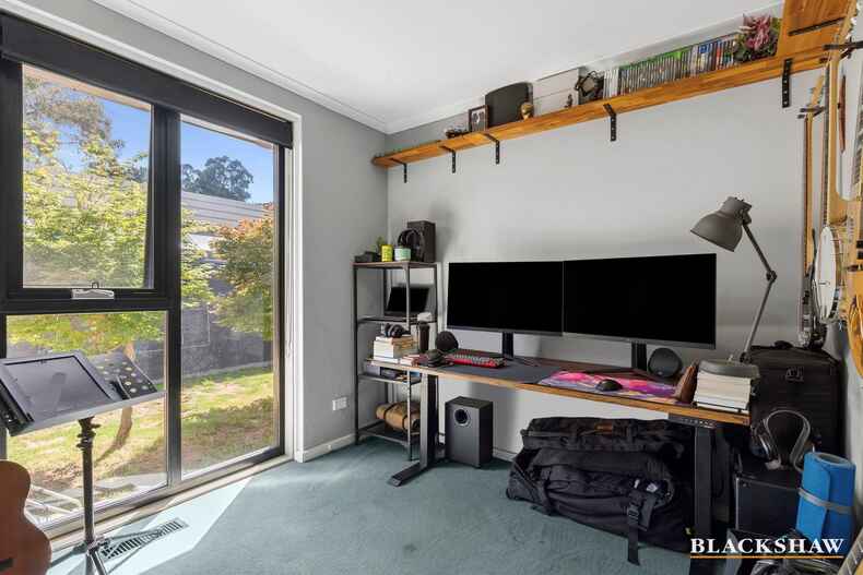 10 MacKenzie Street Hackett 10 MacKenzie Street Hackett