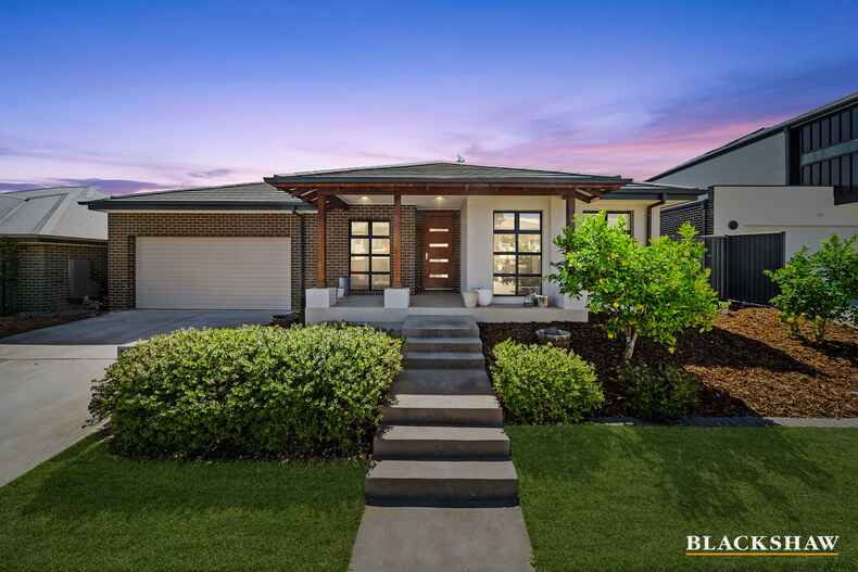 28  Garraway Crescent Googong