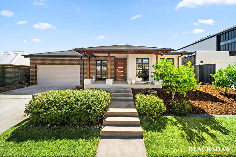 28  Garraway Crescent Googong