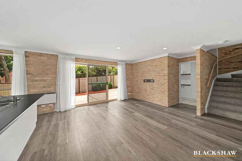 4/10 Ford Street Queanbeyan