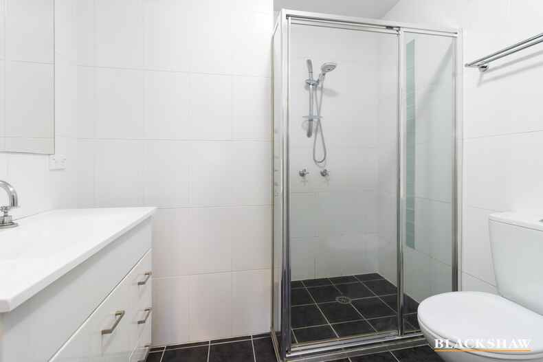 18/10 Burke Crescent Kingston 18/10 Burke Crescent Kingston