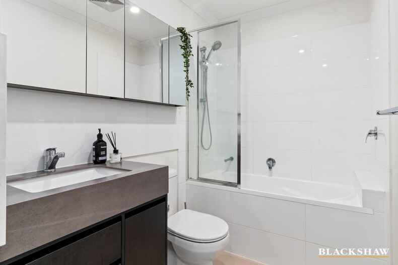 40 Lansdown Crescent Casey