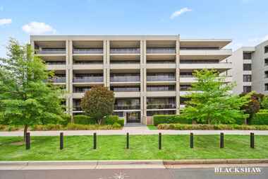 99/32 Blackall Street Barton