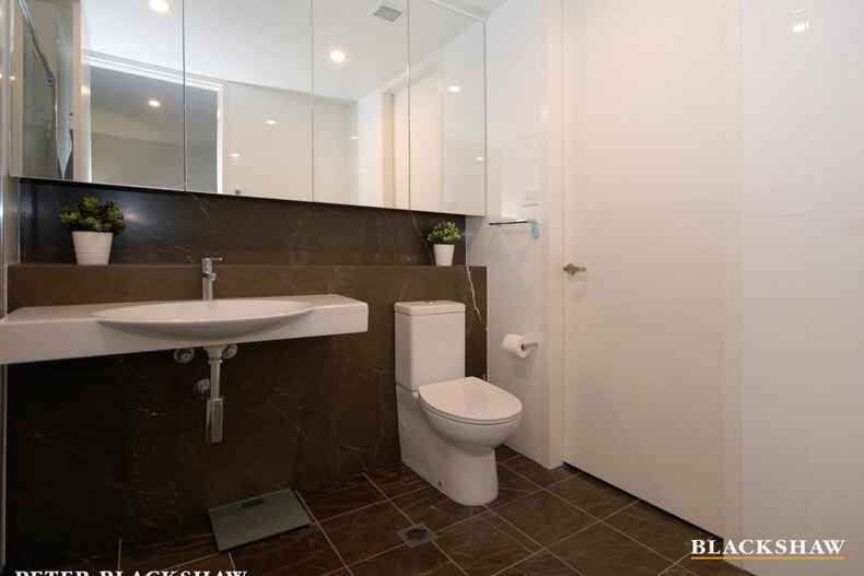 130/18 Austin Street Griffith