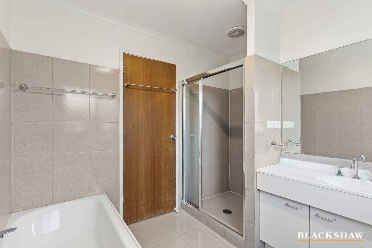 5/106 Mugga Way Red Hill