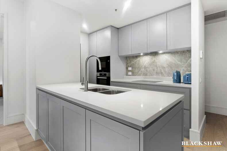 21/1 Lady Nelson Place Red Hill