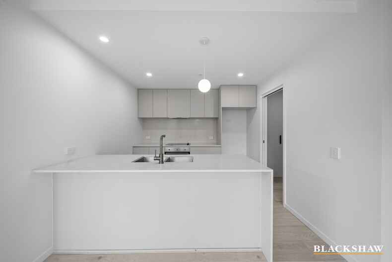 211/1 Boolee Street Reid