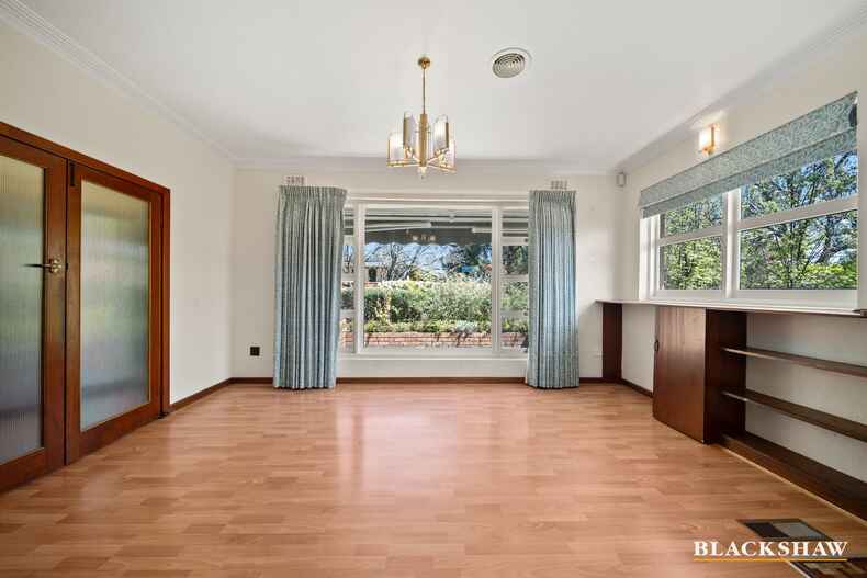 15 Hodgkinson Street Griffith