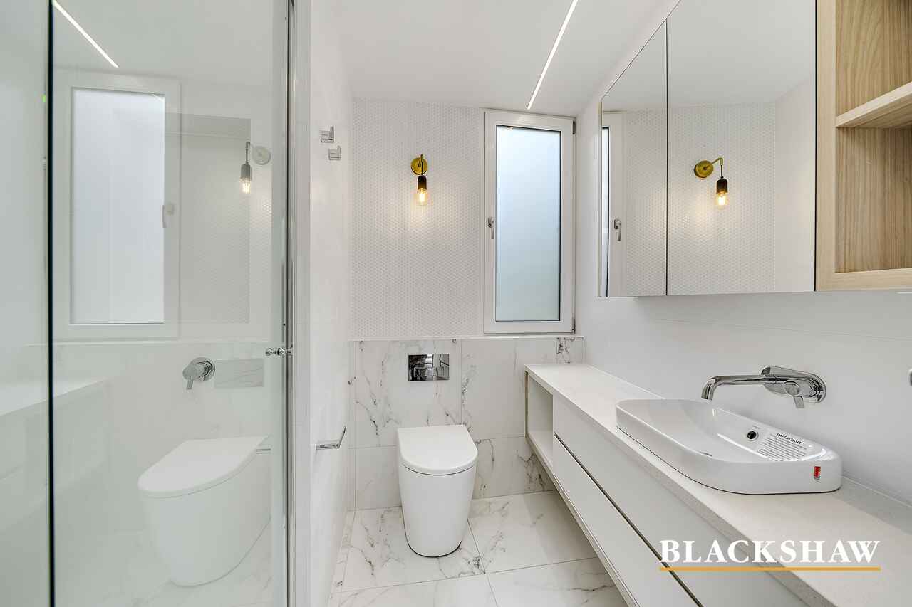 3/125 Lowanna Street Braddon