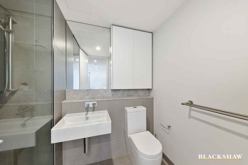 505/39 London Circuit City