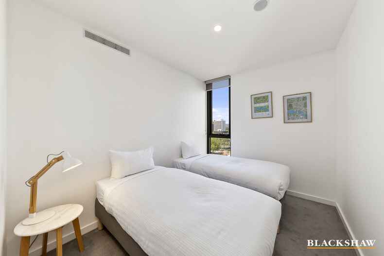 505/39 London Circuit City