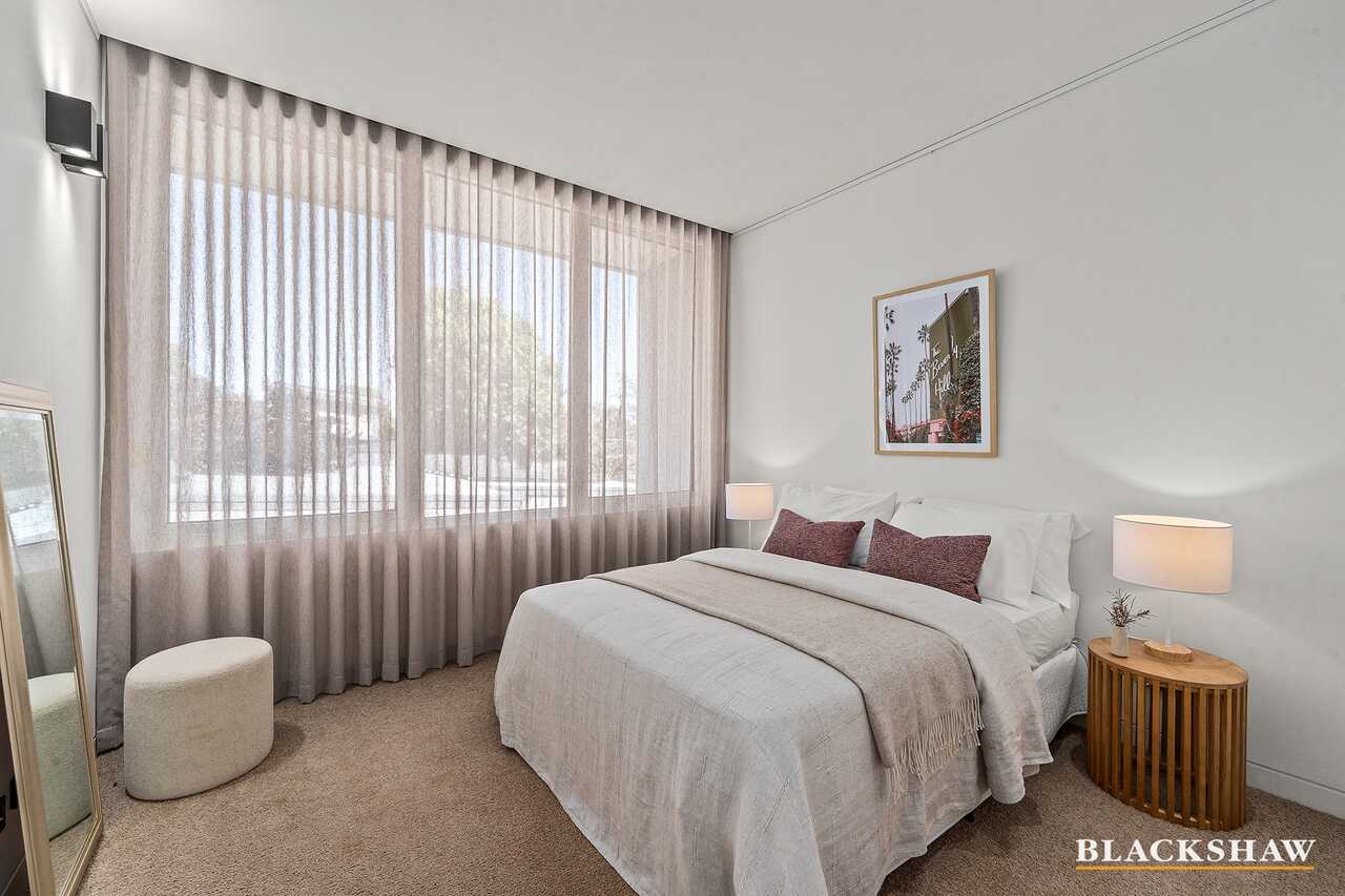 104 Captain Cook Crescent Narrabundah