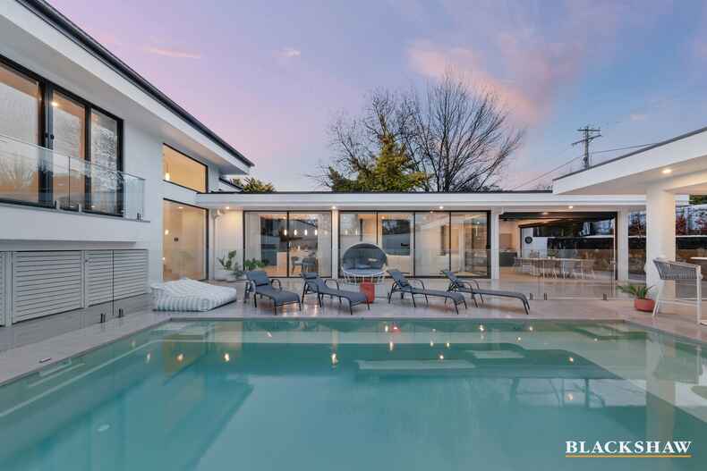 118 Monaro Crescent Red Hill