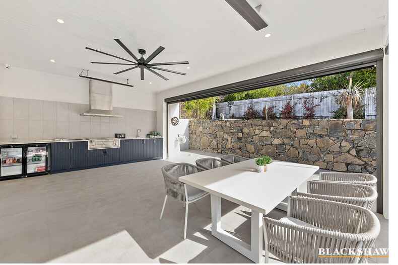 118 Monaro Crescent Red Hill