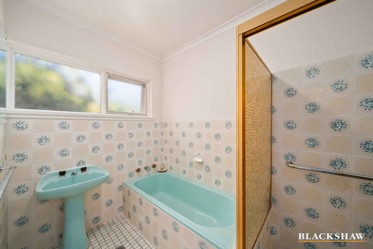 93 Jansz Crescent Griffith