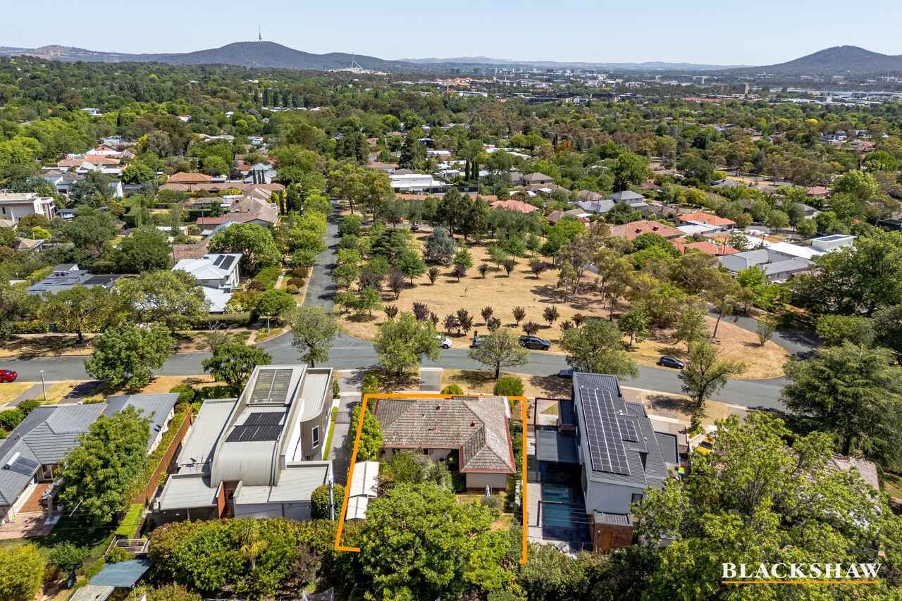 12 Caley Crescent Narrabundah