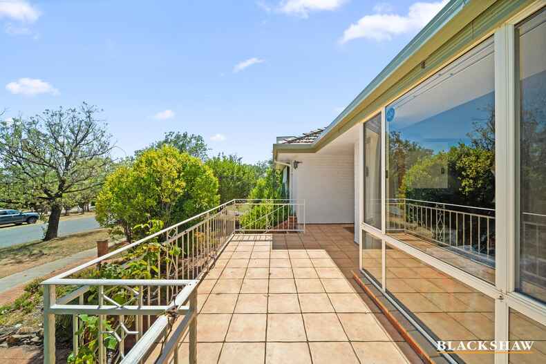 12 Caley Crescent Narrabundah