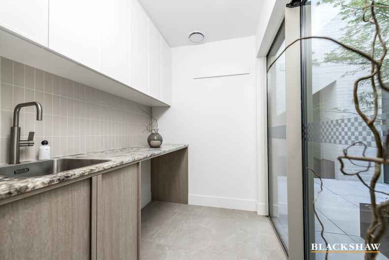 7/8 McCulloch Street Curtin