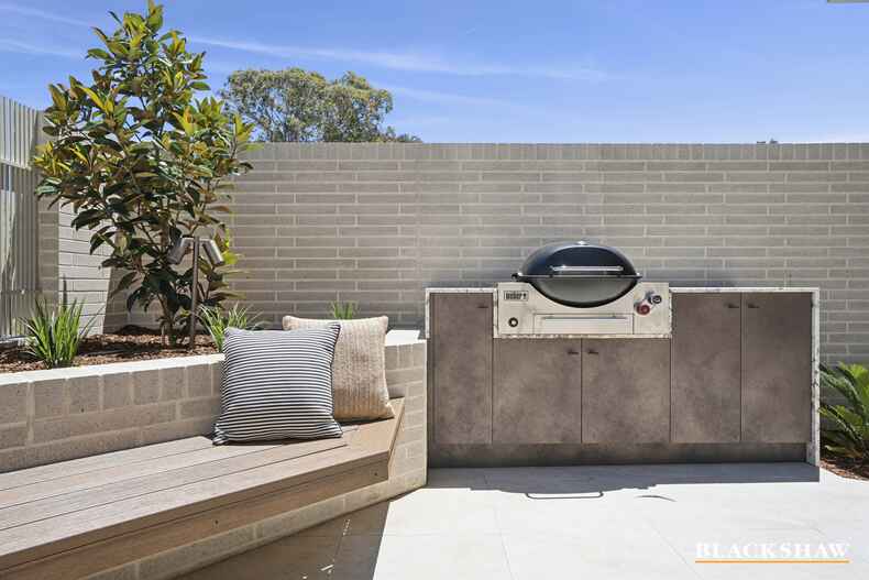 7/8 McCulloch Street Curtin