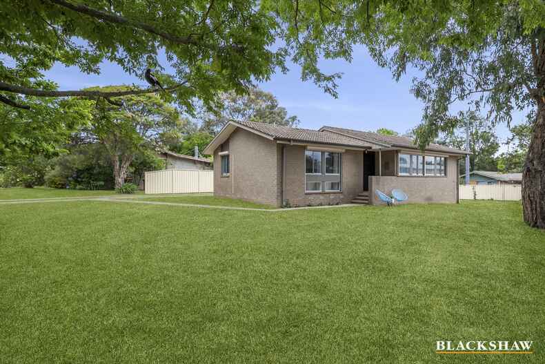 33 Sanderson Close Flynn