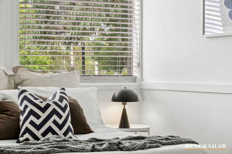 33 Sanderson Close Flynn